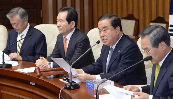 새정치민주연합 문희상 대표가 10일 국회에서 열린 당무위원회의에서 발언하고 있다. 김지훈기자 dak@kmib.co.kr