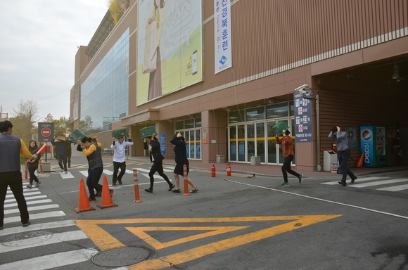 지진·화재 대비 훈련 장면. <사진=경상북도>