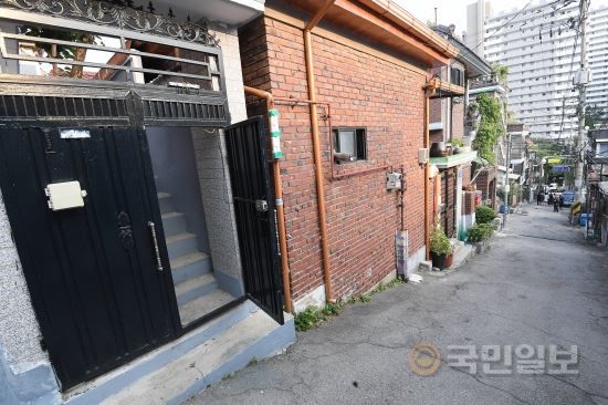 사진=박원순 서울시장 옥탑방이 위치한 삼양동 골목 / 국민일보 DB