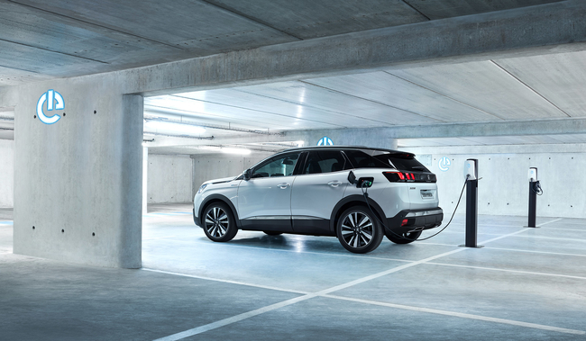 푸조 3008 하이브리드4. 푸조 제공