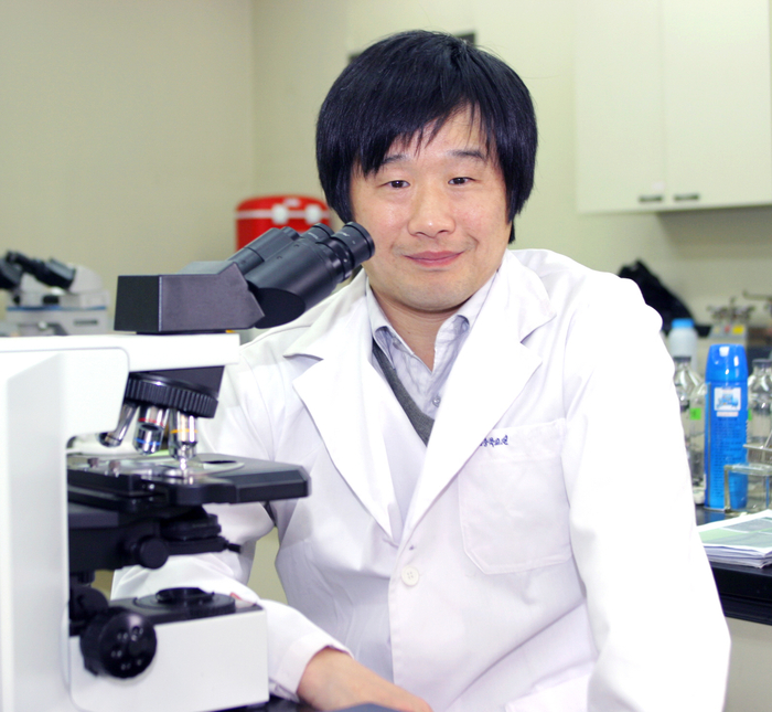 사진='기생충학자' 서민 단국대 교수, 연합뉴스