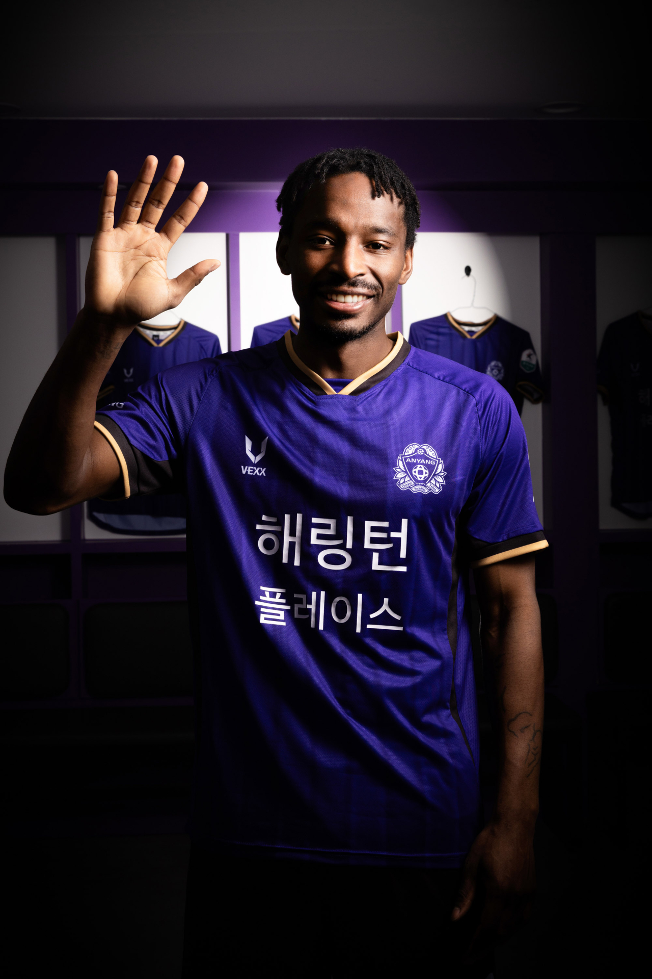 FC안양, 스웨덴 출신 멀티 자원 라파엘 영입